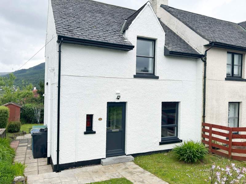 13 Windsor Crescent, Portree, Isle of Skye, IV51 9EA