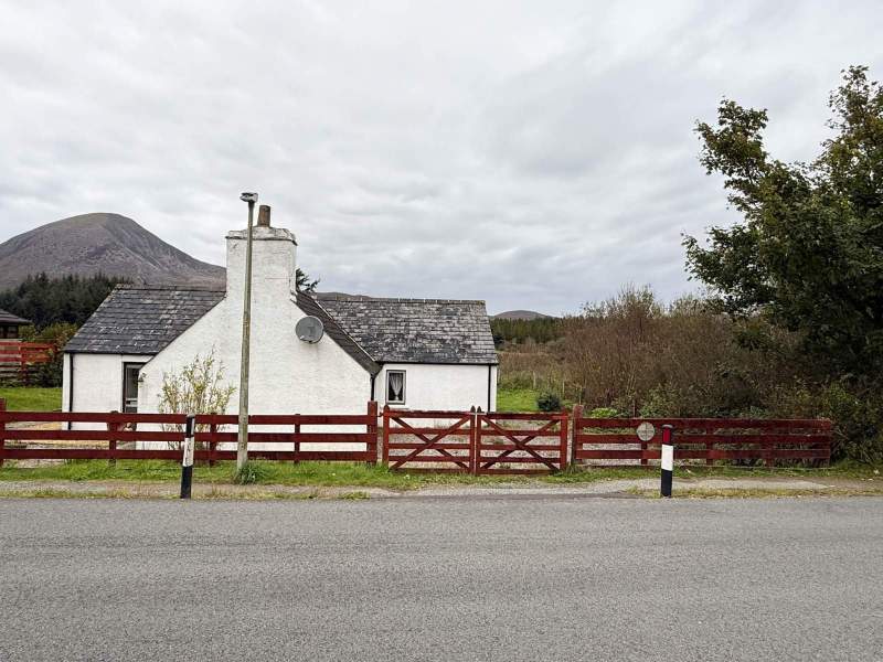 Burnside Cottage, Broadford, Isle of Skye, IV49 9AB