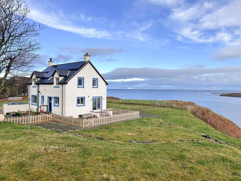 10a Flodigarry, Portree, Isle of Skye, IV51 9HZ