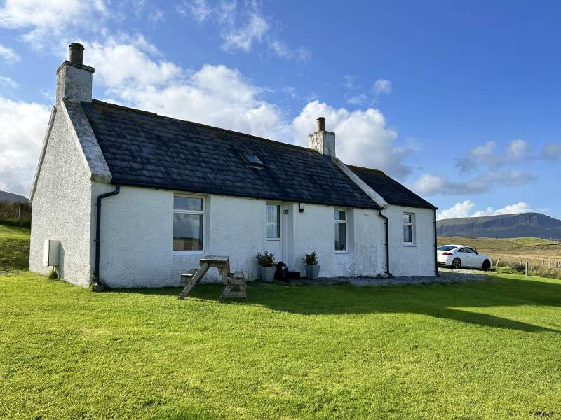 Half of 8 Marishadder, Staffin, Isle of Skye, IV51 9JG