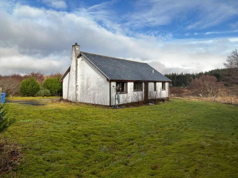 9 Glen Bernisdale, Portree, Isle of Skye, IV51 9NP