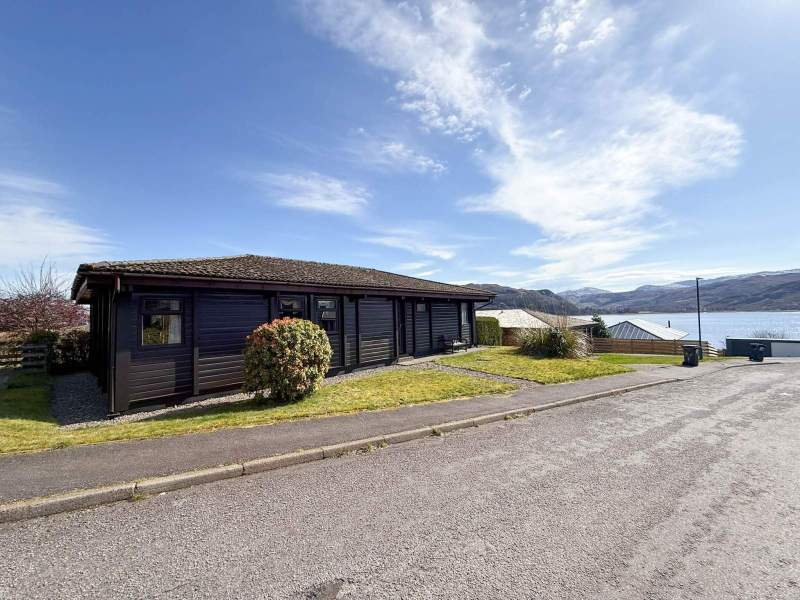 1 Kirkton Avenue, Lochcarron, IV54 8UE