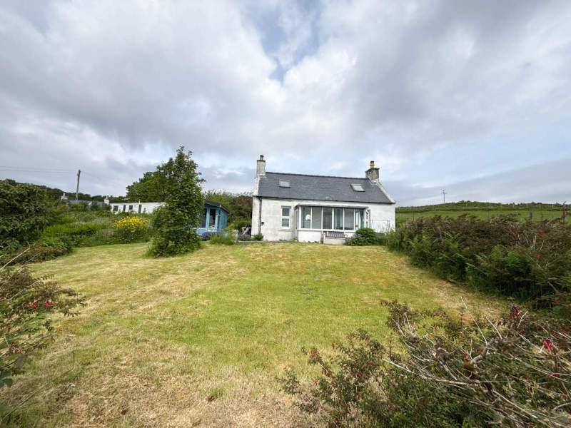 Taigh Eoghainn, 1/2 of 5 Calgary, Ardvasar, Isle Of Skye, Highland, IV45 8RU