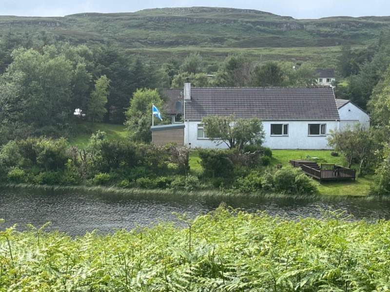 Lochside, Brookside, Portree, Isle of Skye, IV51 9NY