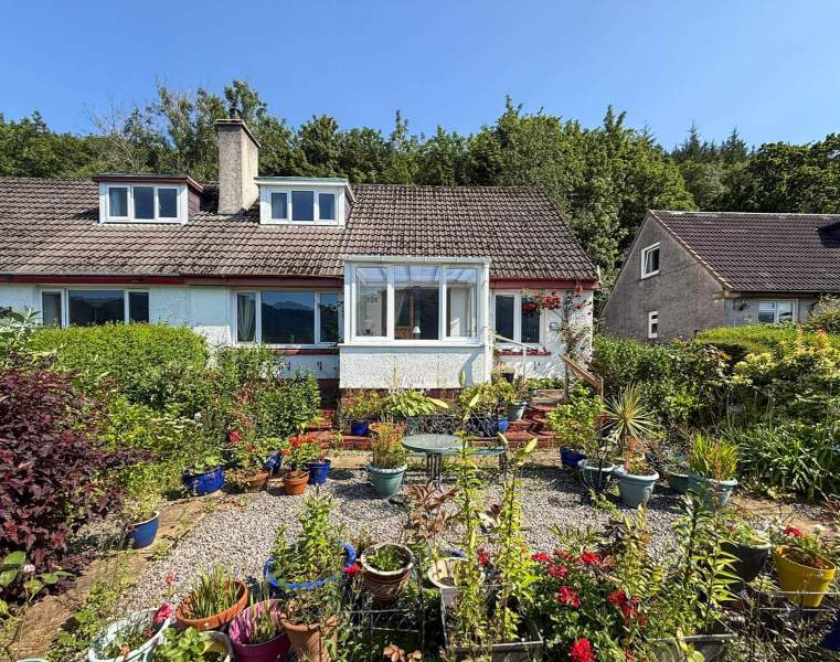 5 Glebe Road, Inverinate, IV40 8HD